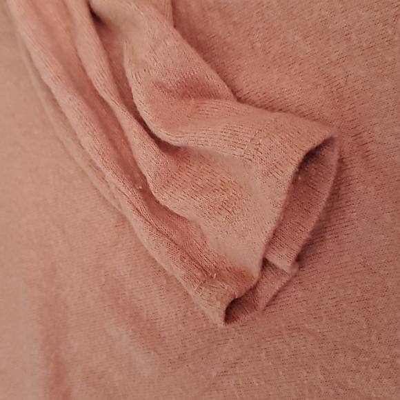 Orange sweater - Picture 3 of 7